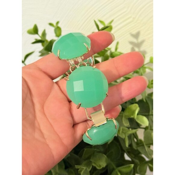 Kendra Scott Cassie Chalcedony Bracelet - Picture 6 of 9